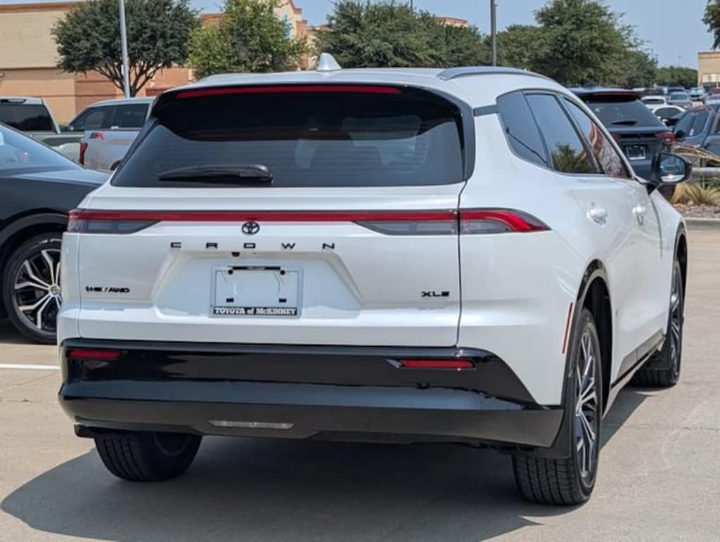 New 2026 Toyota Crown Signia XLE SUV