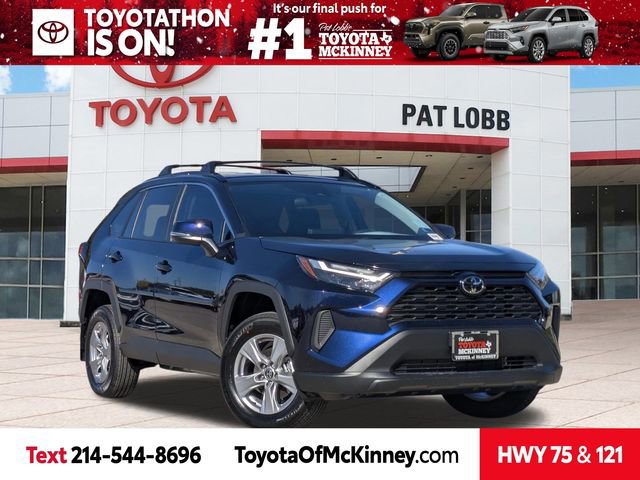 2025 Toyota RAV4 XLE's photo