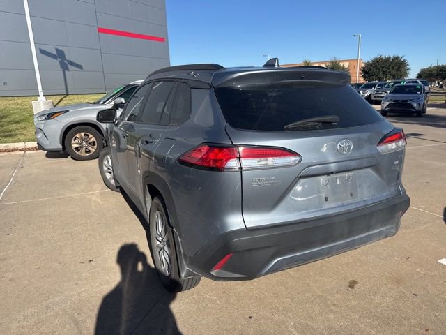 2023 Toyota Corolla Cross LE photo 4