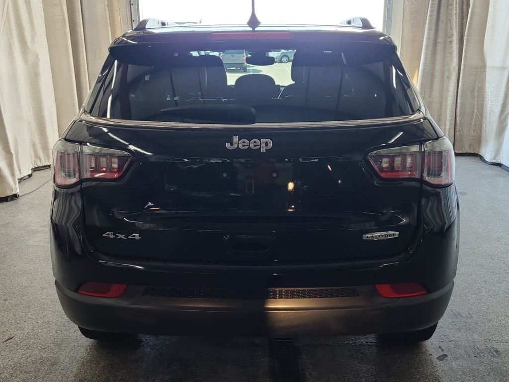 2023 Jeep Compass Latitude photo 4