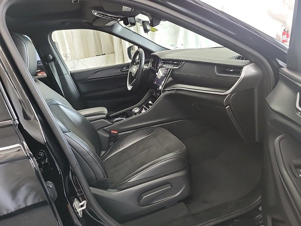 Certified 2023 Jeep Grand Cherokee L Altitude SUV