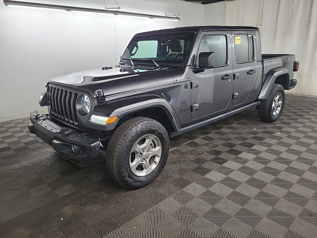 2021 Jeep Gladiator Sport photo 2
