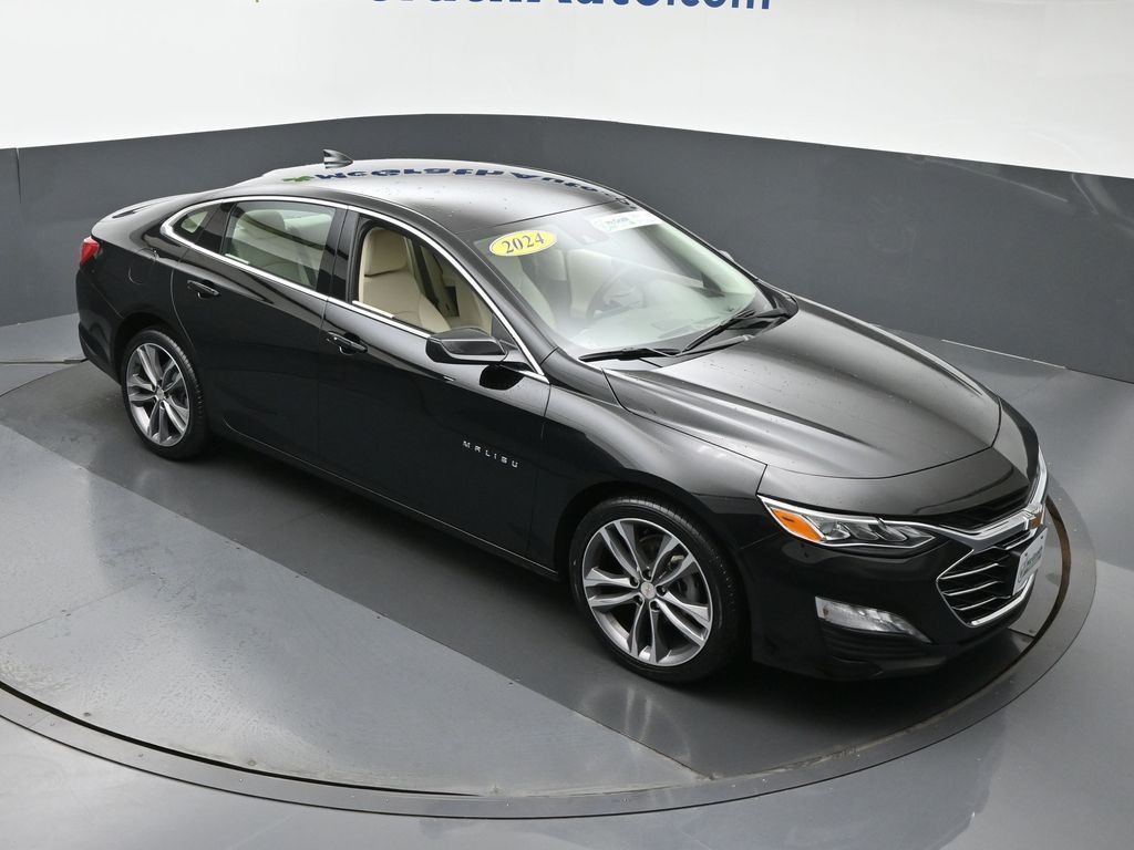 2024 Chevrolet Malibu Premier 2LT photo 2