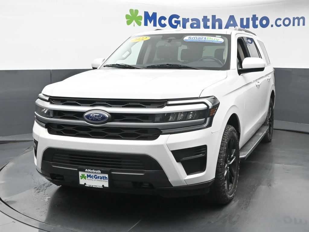 2022 Ford Expedition XLT photo 3
