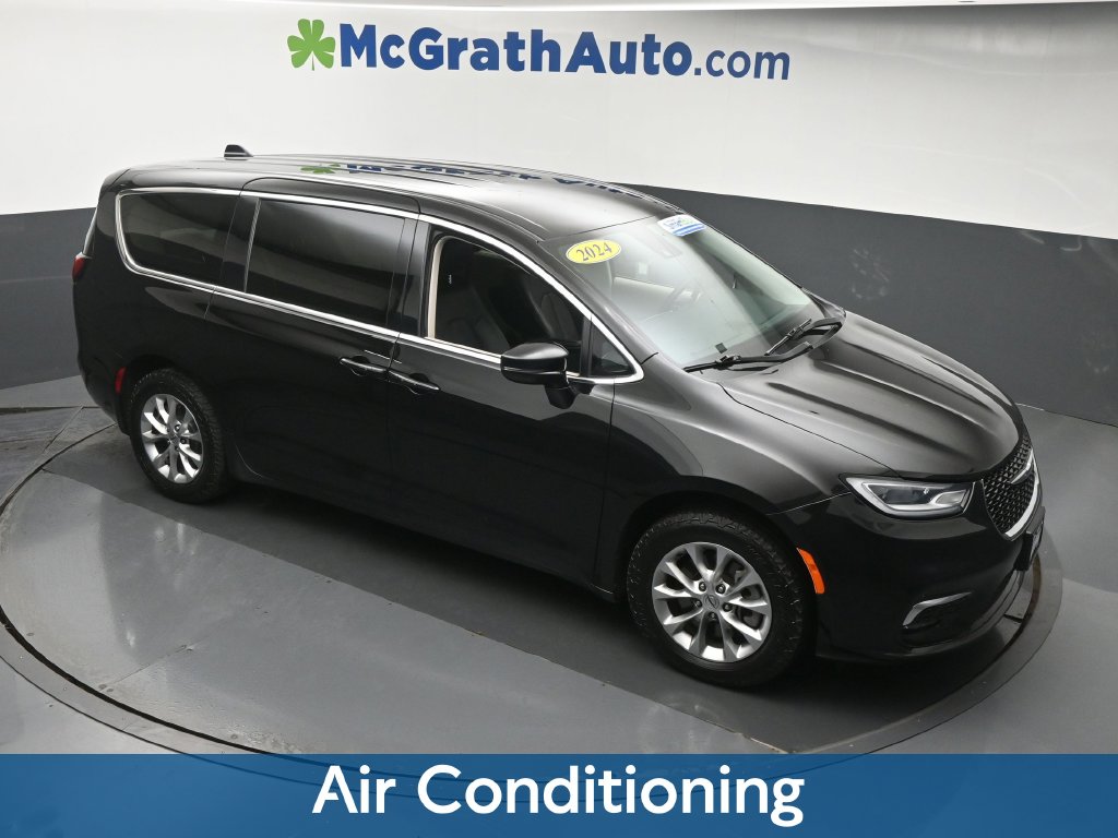 Certified 2024 Chrysler Pacifica Touring L Minivan/Van