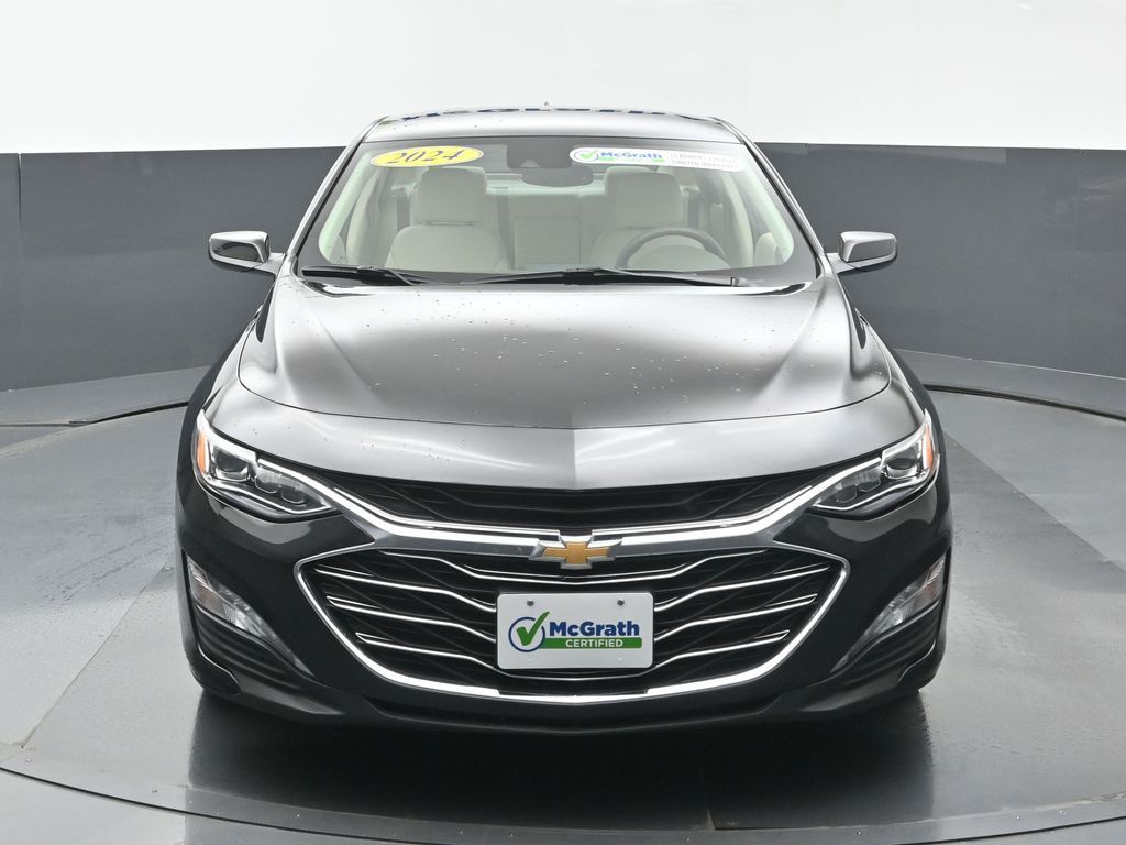 2024 Chevrolet Malibu Premier 2LT photo 3