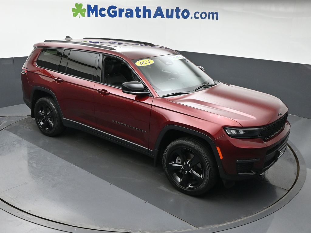 2024 Jeep Grand Cherokee Limited photo 2