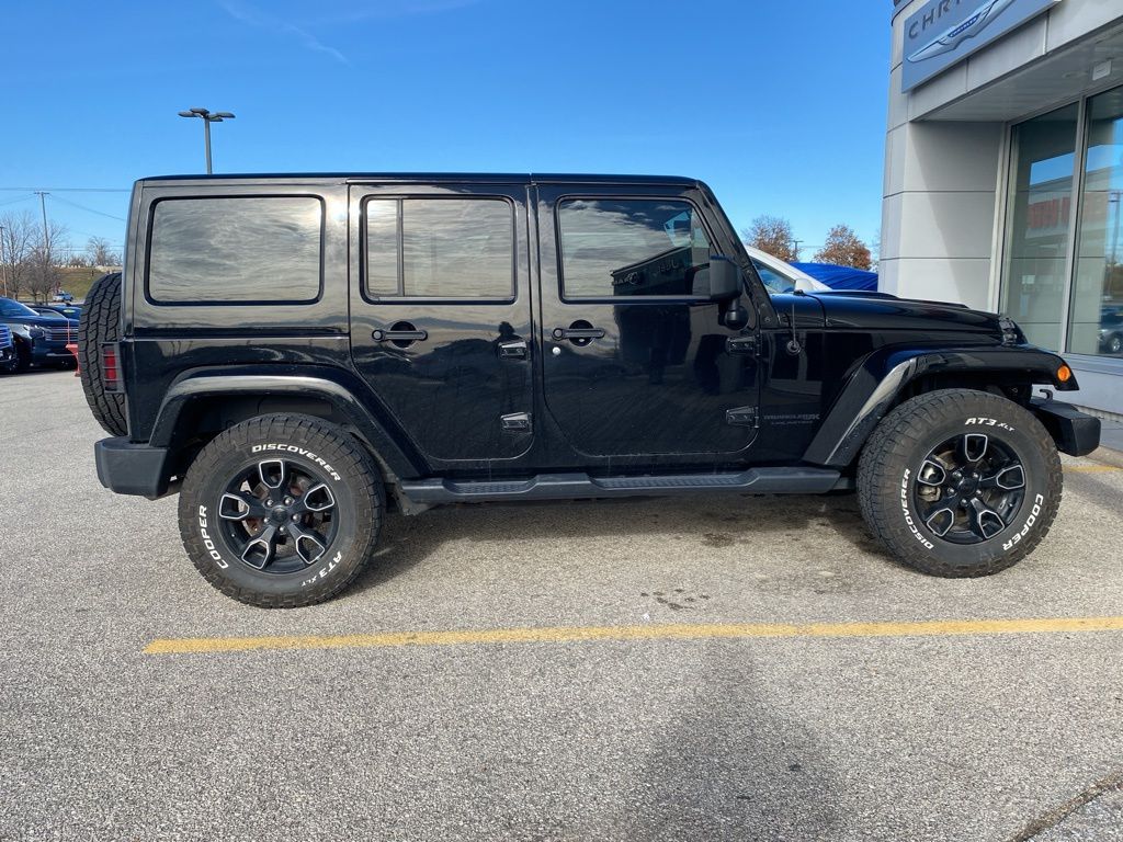 2018 Jeep Wrangler Unlimited Altitude photo 2