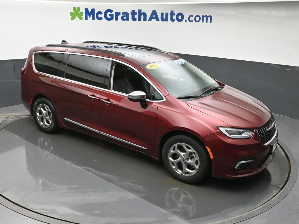 Certified 2023 Chrysler Pacifica Limited Minivan/Van