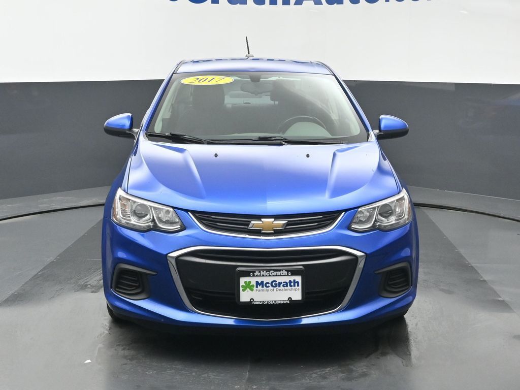 2017 Chevrolet Sonic LT photo 3