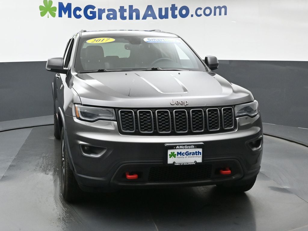 2017 Jeep Grand Cherokee Trailhawk photo 2