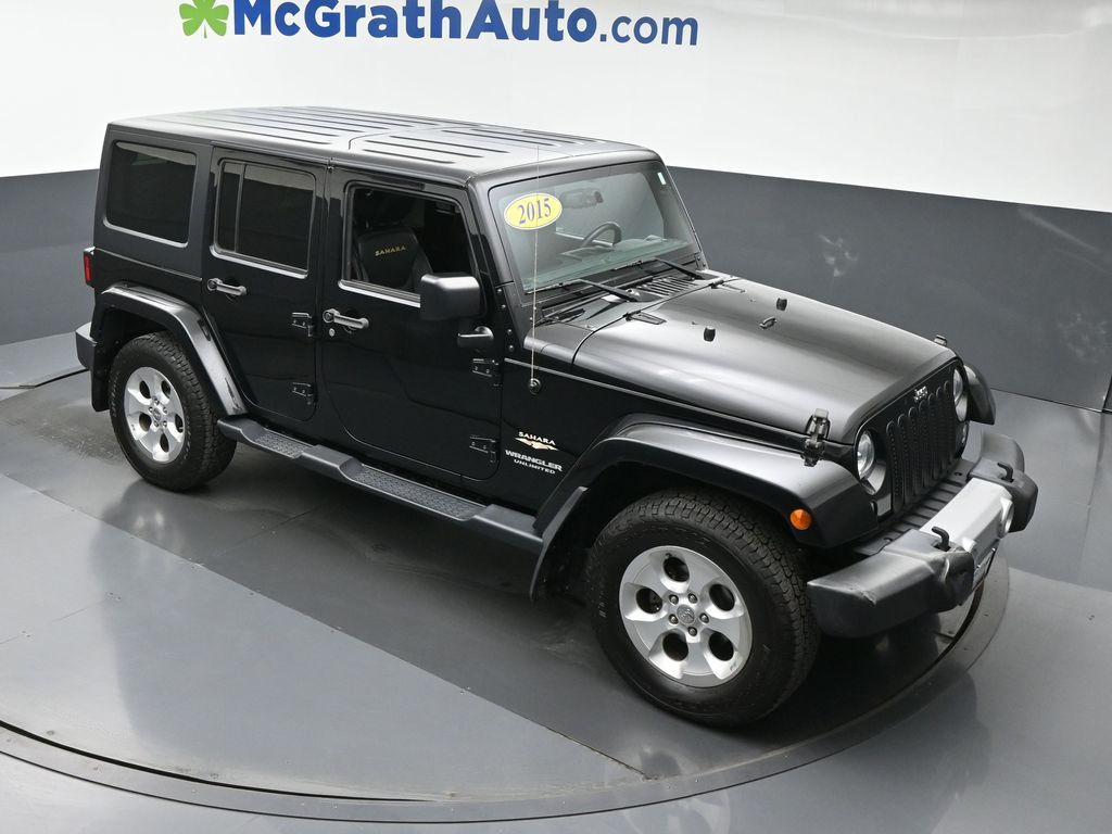 2015 Jeep Wrangler Unlimited Sahara photo 2