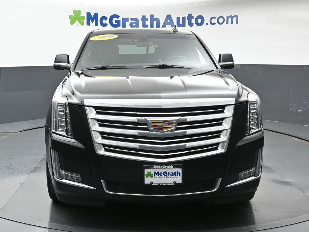 2019 Cadillac Escalade Platinum photo 3