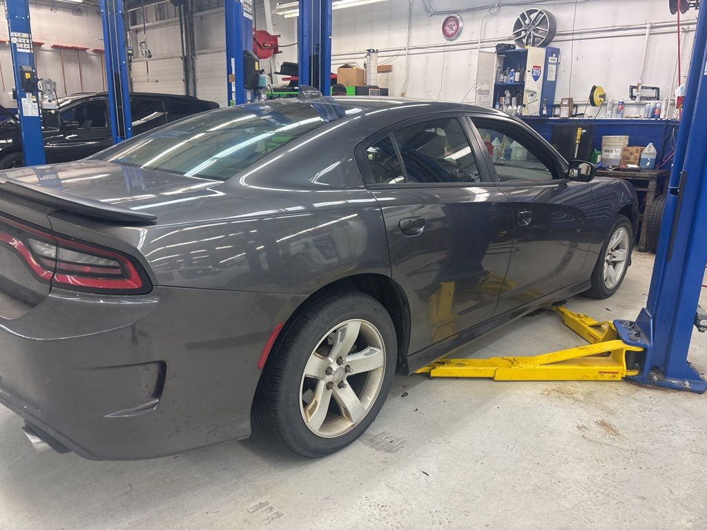 2019 Dodge Charger R/T photo 2
