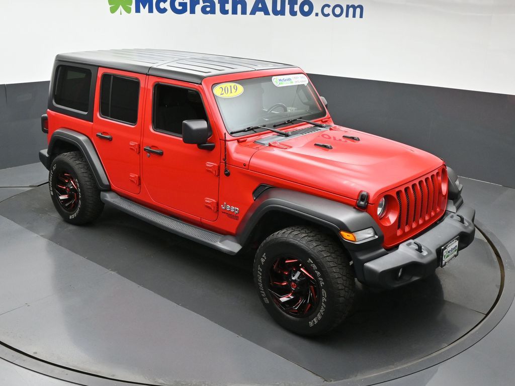2019 Jeep Wrangler Unlimited Sport S photo 2
