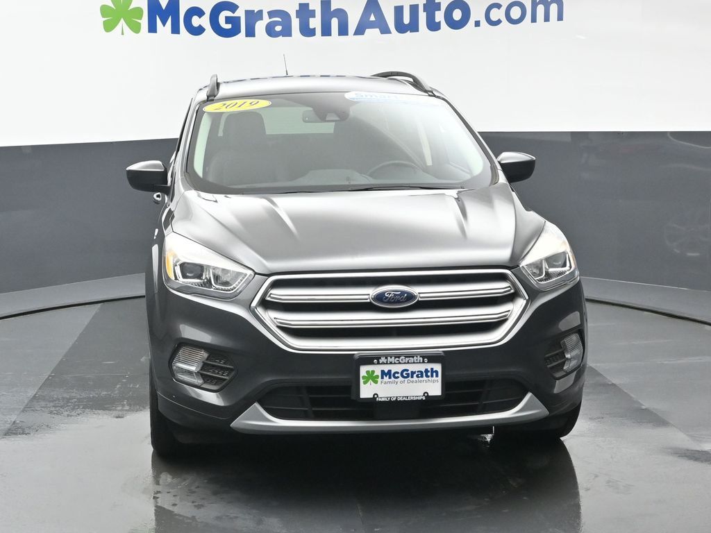 2019 Ford Escape SEL photo 2