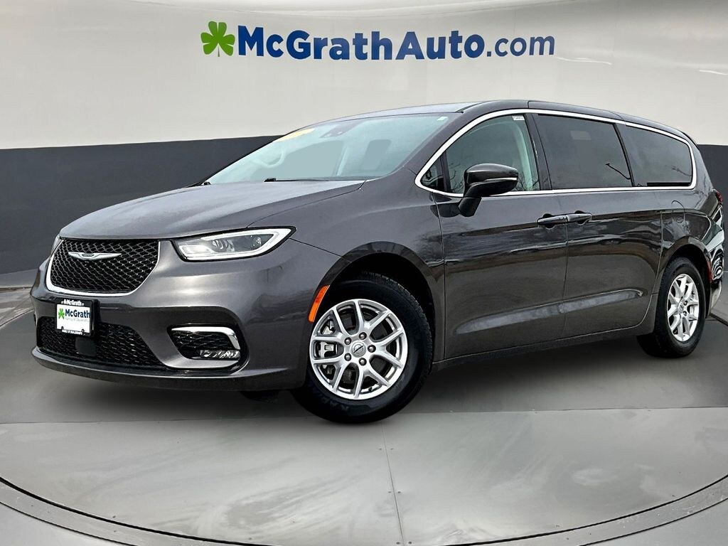 Certified 2023 Chrysler Pacifica Touring L Minivan/Van