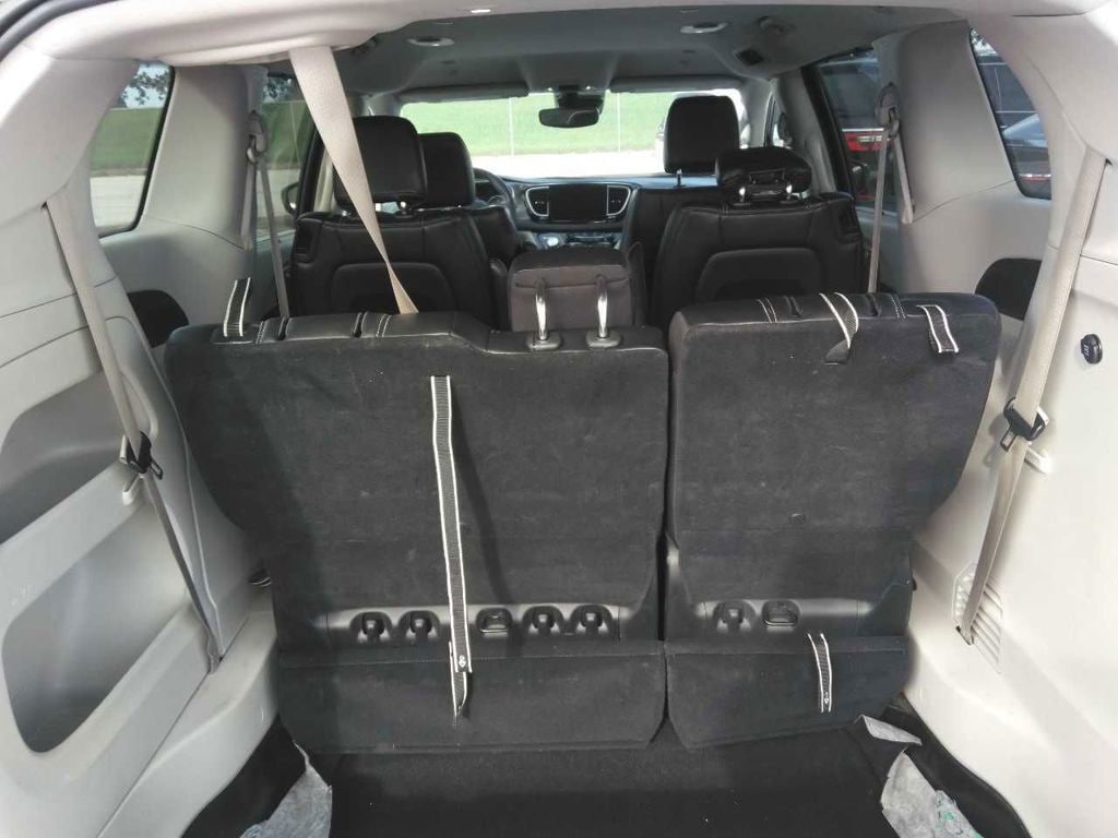 Certified 2024 Chrysler Pacifica Touring L Minivan/Van