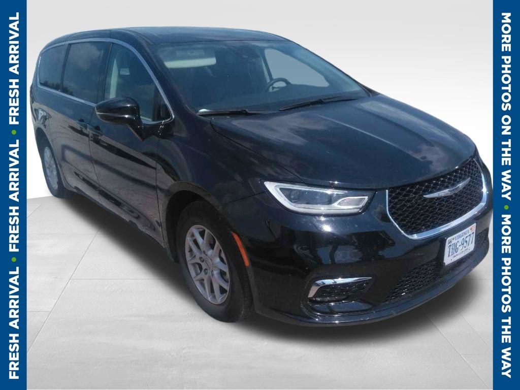 Certified 2024 Chrysler Pacifica Touring L Minivan/Van
