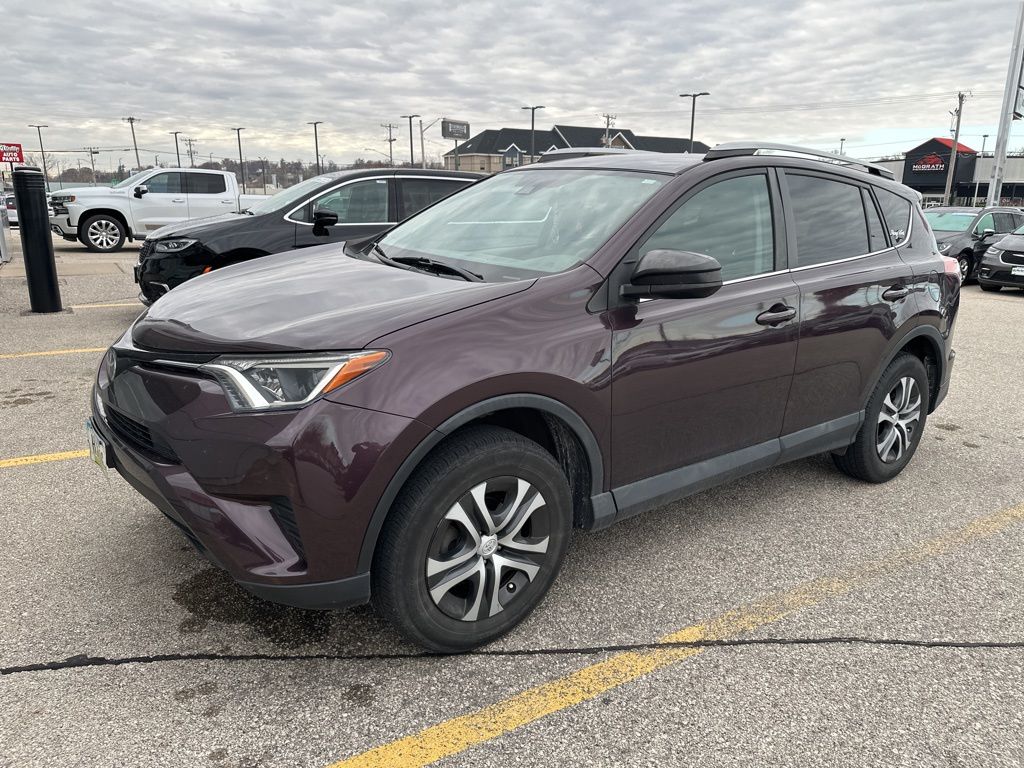 2017 Toyota RAV4 LE photo 2