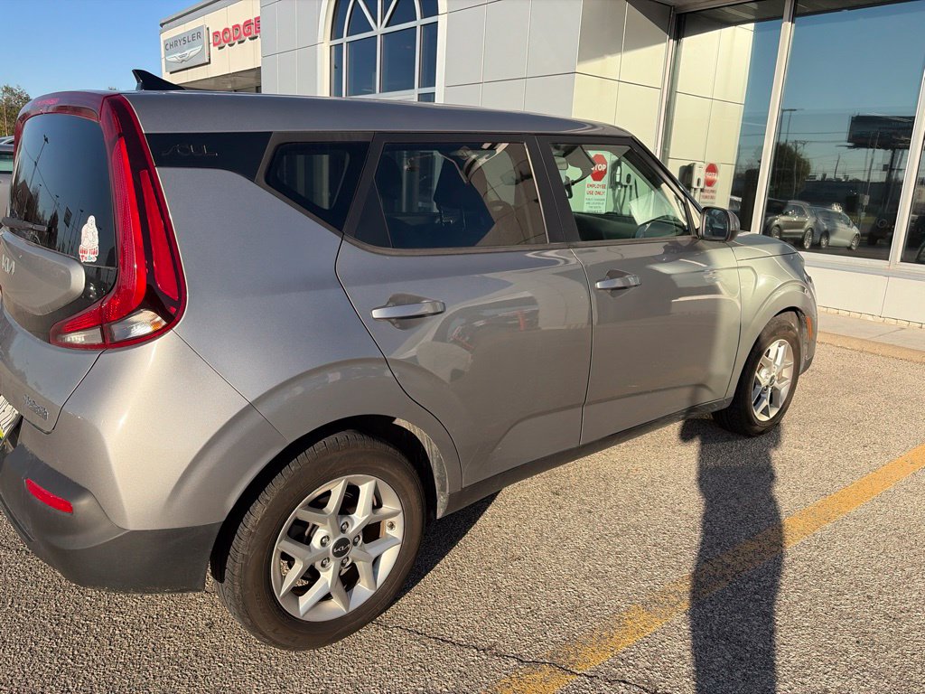 Certified 2022 Kia Soul LX Hatchback