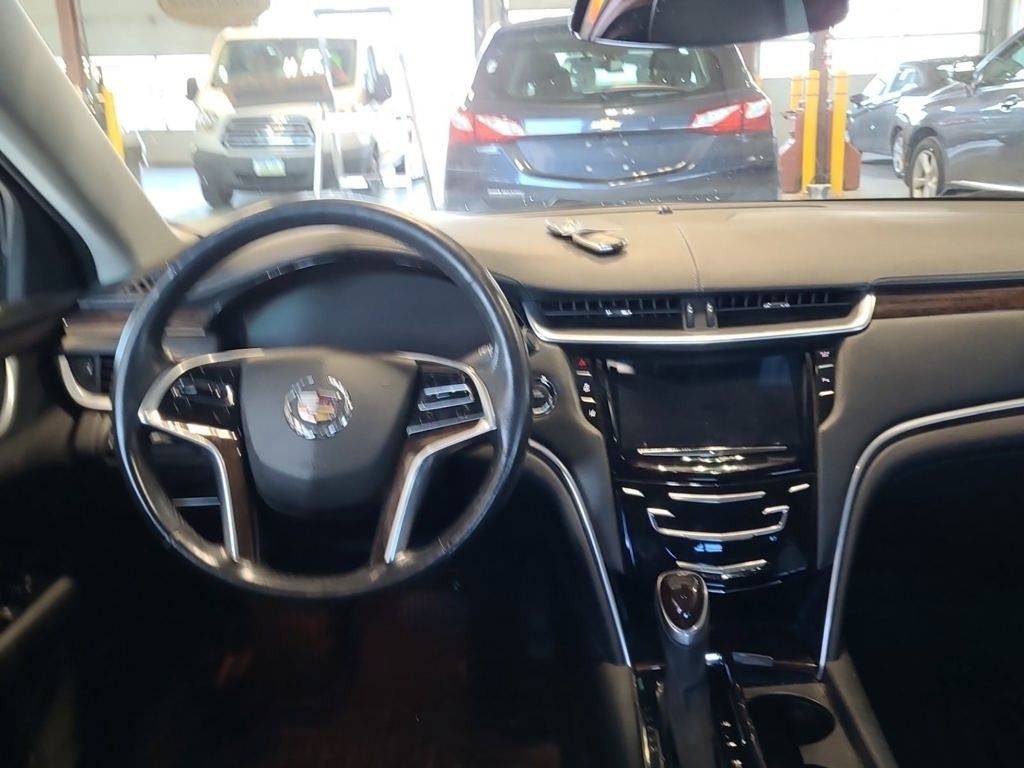 2015 Cadillac XTS Premium photo 4