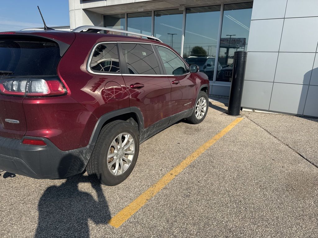 2019 Jeep Cherokee Latitude photo 3
