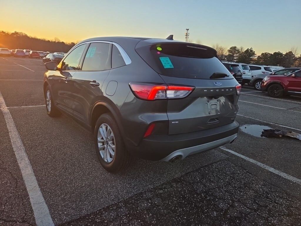 Certified 2021 Ford Escape Hybrid SE SUV