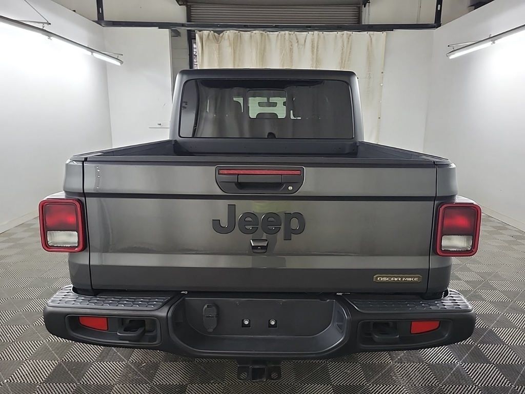 2021 Jeep Gladiator Sport photo 4