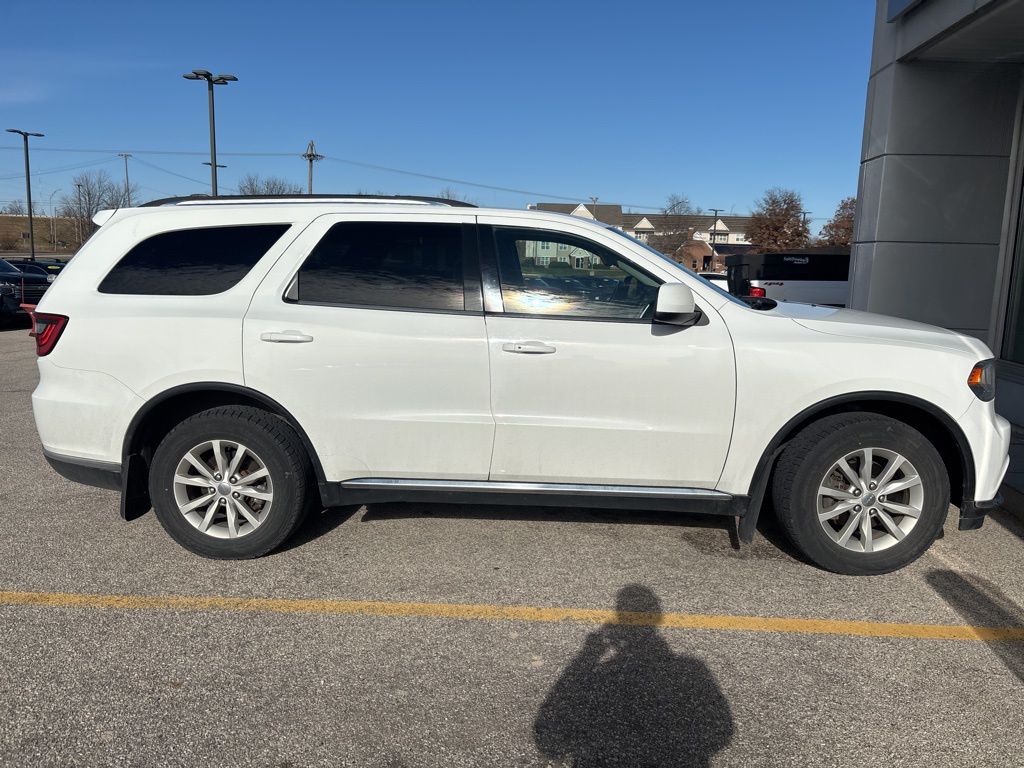 2015 Dodge Durango SXT photo 2