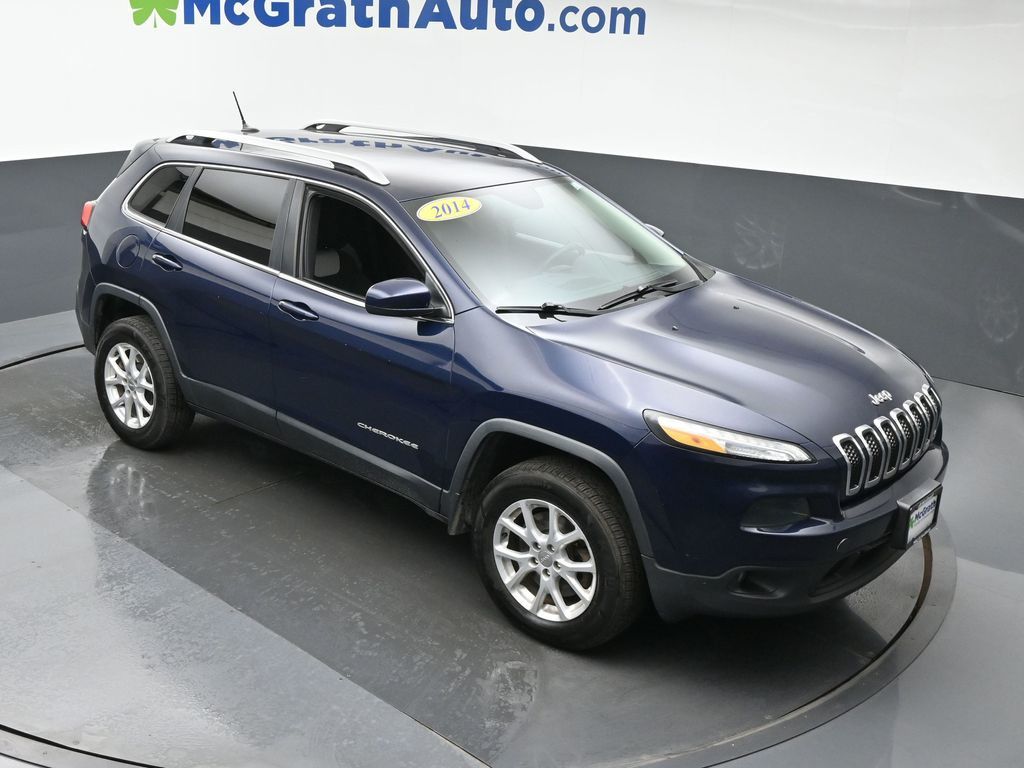 2014 Jeep Cherokee Latitude photo 2