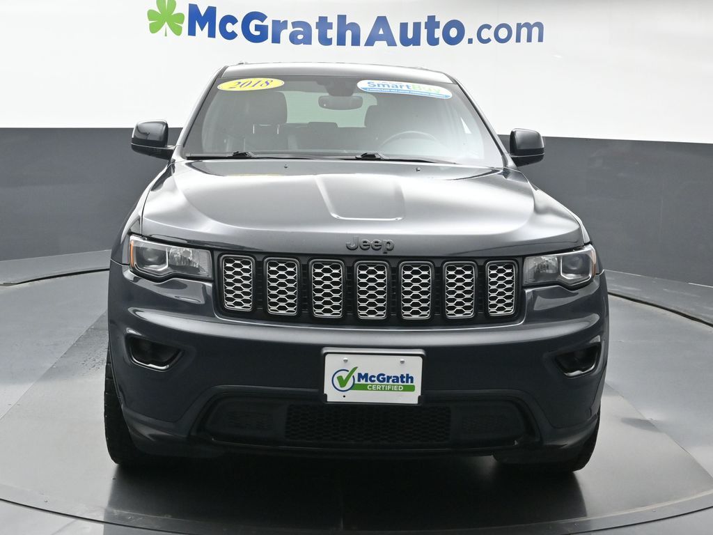 2018 Jeep Grand Cherokee Altitude photo 2