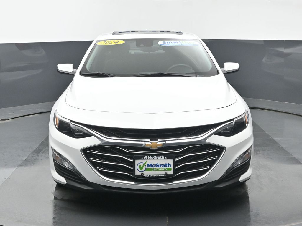 2024 Chevrolet Malibu 1LT photo 3