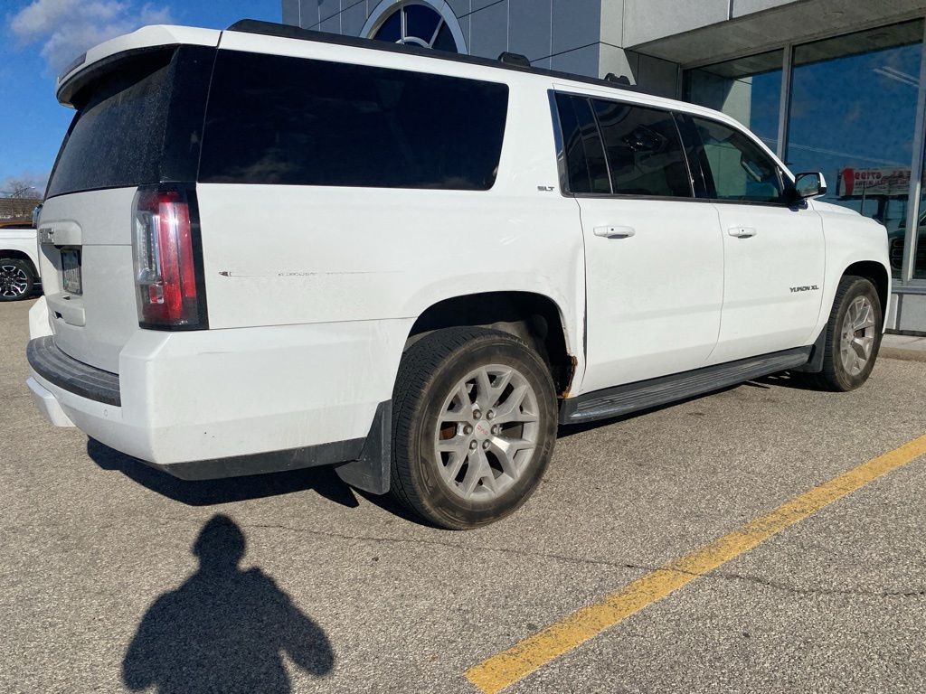 2016 Gmc Yukon XL SLT photo 3