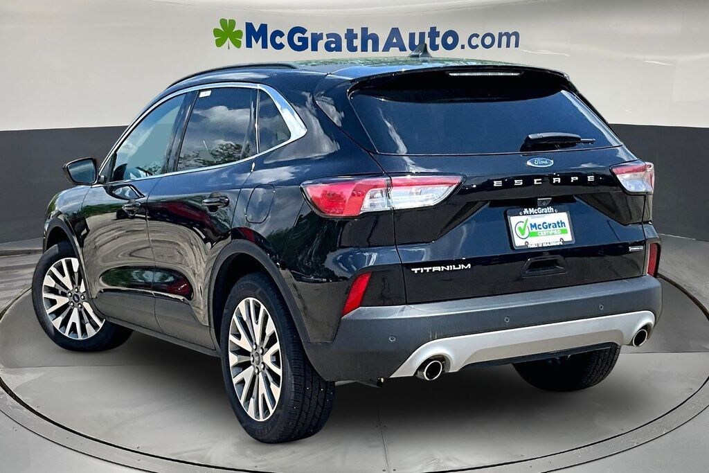 Certified 2022 Ford Escape Hybrid Titanium SUV