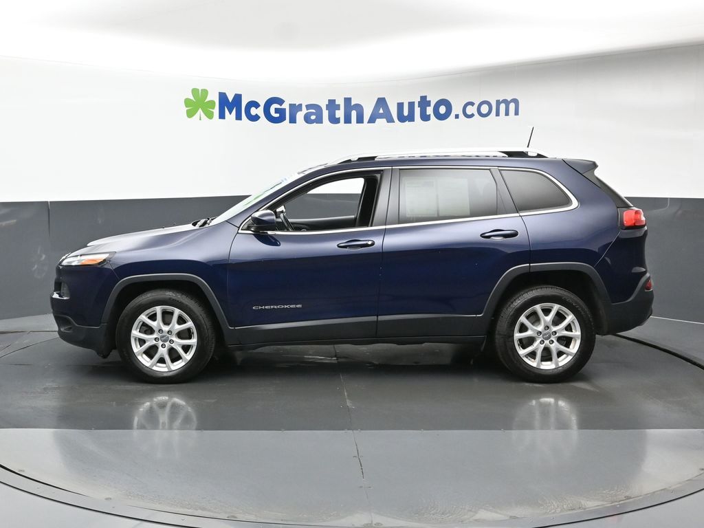 2016 Jeep Cherokee Latitude photo 4