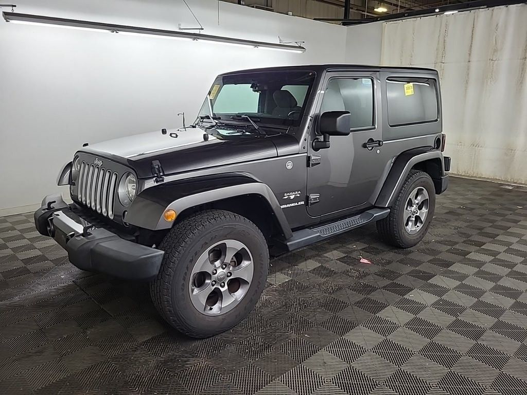 2016 Jeep Wrangler Sahara photo 2