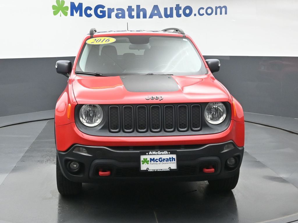2016 Jeep Renegade Trailhawk photo 3