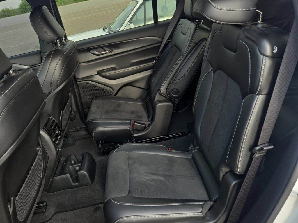 Certified 2025 Jeep Grand Cherokee L Altitude X SUV