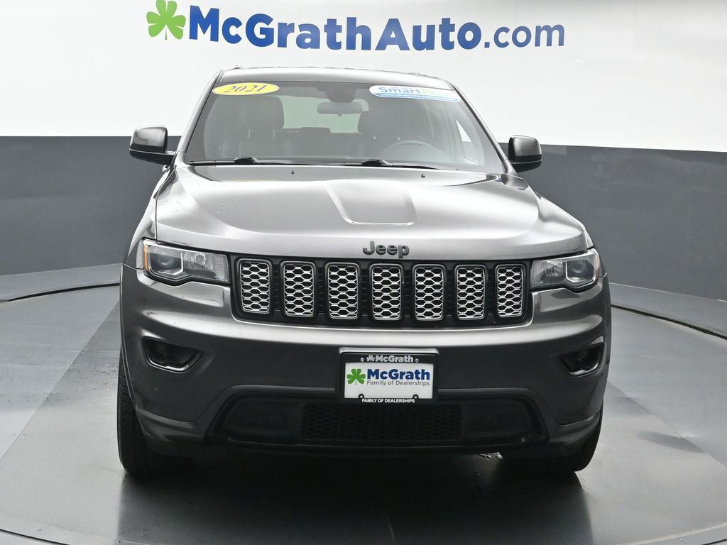 2021 Jeep Grand Cherokee Laredo X photo 2