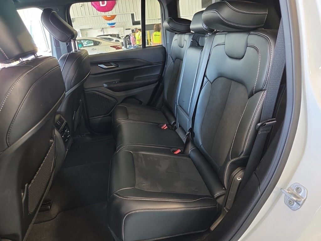 Certified 2025 Jeep Grand Cherokee Altitude X SUV