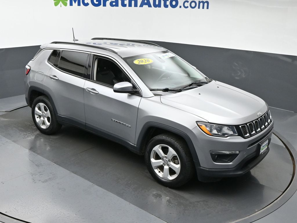 2020 Jeep Compass Latitude photo 2