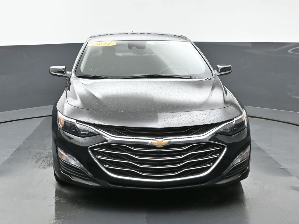 2024 Chevrolet Malibu 1LT photo 3