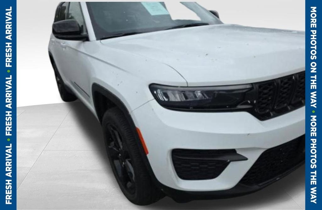 2023 Jeep Grand Cherokee Altitude 4x4's photo