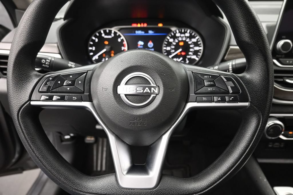 2024 Nissan Altima SV - Photo 17