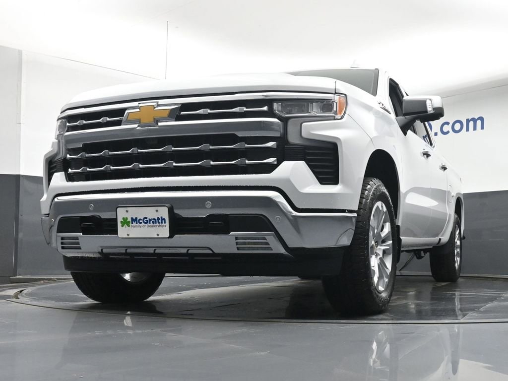 2026 Chevrolet Silverado 1500 LTZ - Photo 7