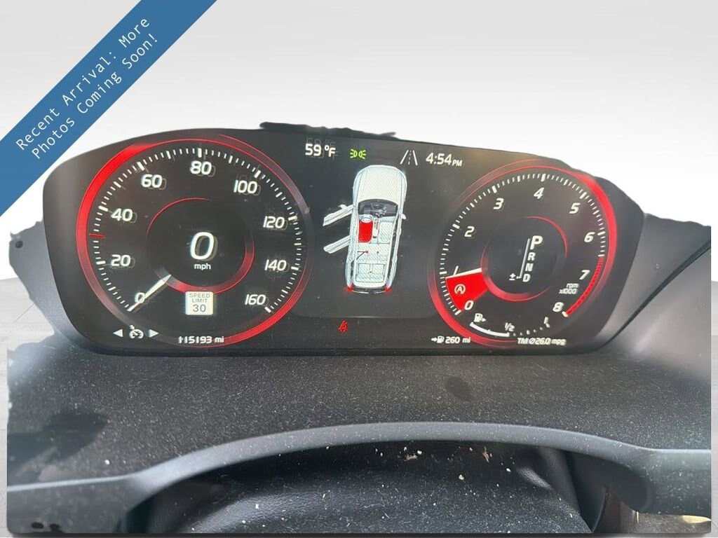 Used 2016 Volvo XC90 T6 Momentum SUV