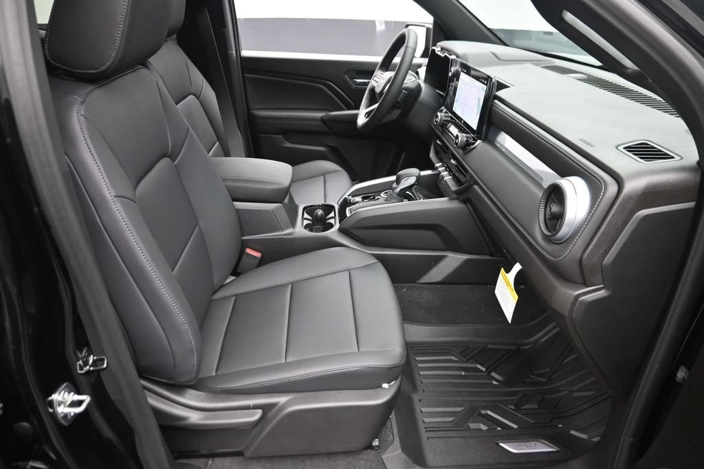 2026 Chevrolet Colorado LT - Photo 9