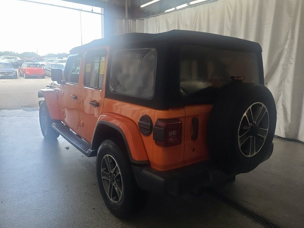 2018 Jeep Wrangler Unlimited Sahara photo 4