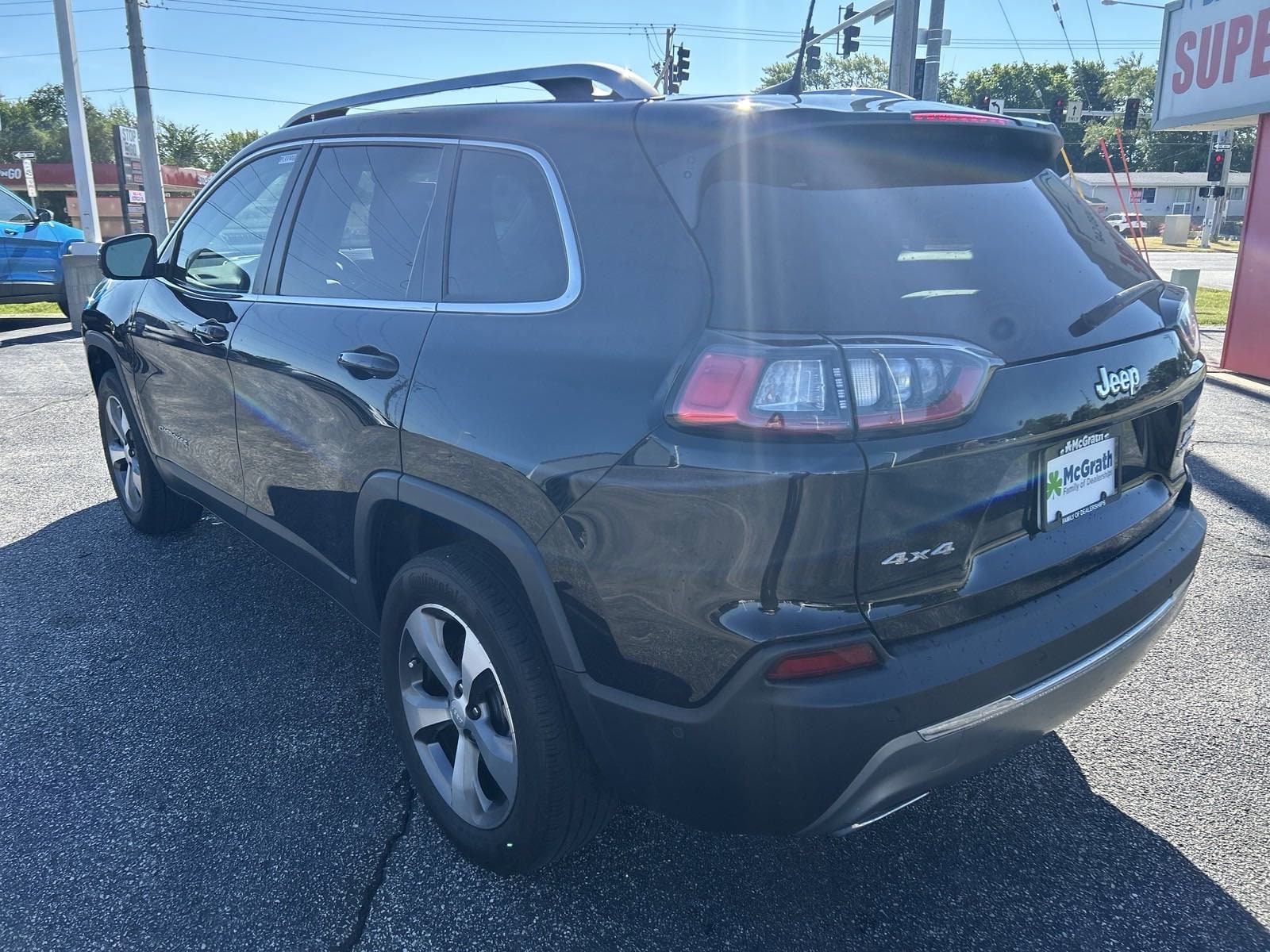 Used 2021 Jeep Cherokee Limited with VIN 1C4PJMDX5MD201823 for sale in Cedar Rapids, IA